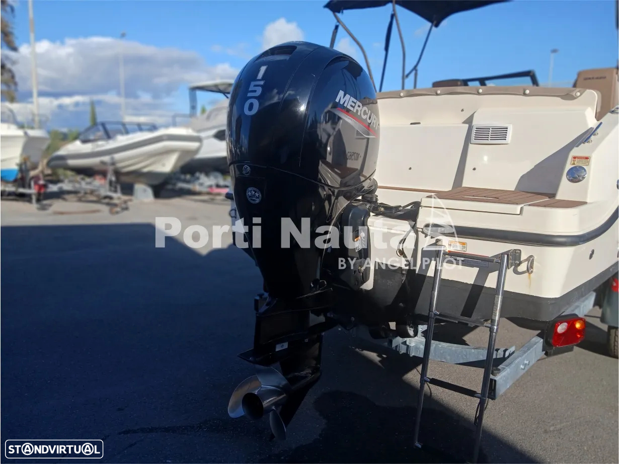 Quicksilver Activ 605 Bowrider - 18