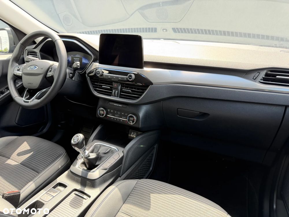 Ford Kuga 1.5 EcoBoost FWD Titanium - 23