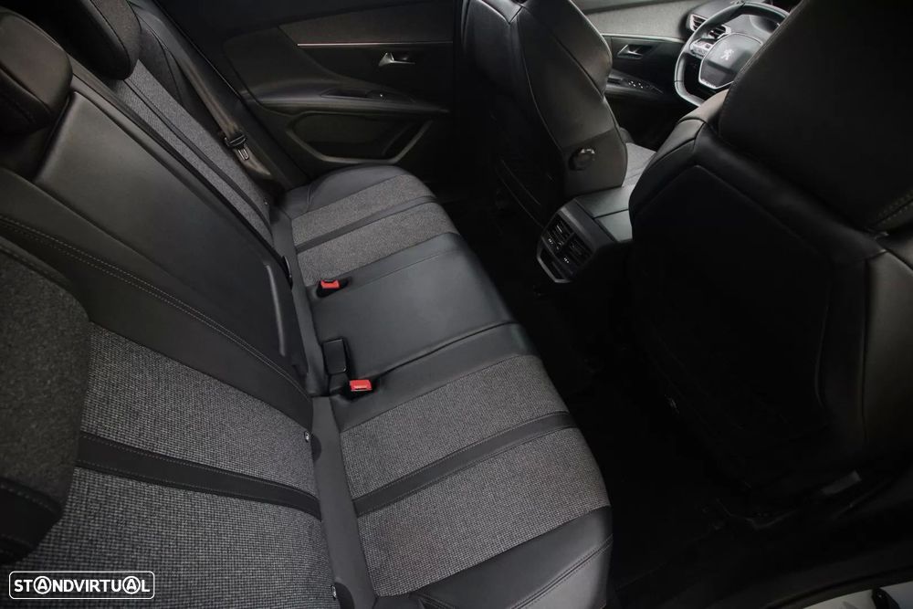 Peugeot 3008 - 22