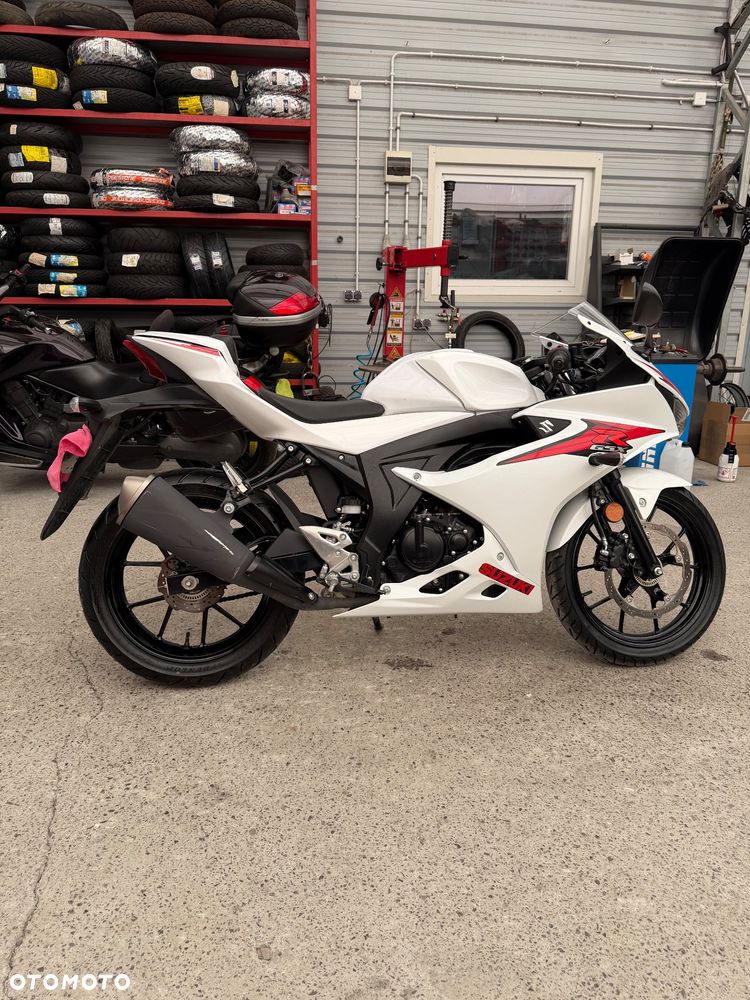 Suzuki GSX-R - 9
