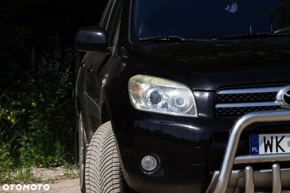 Toyota RAV4 2.2 D-4D Sol - 1