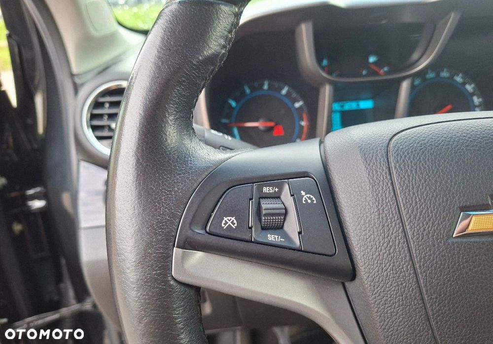 Chevrolet Orlando - 33