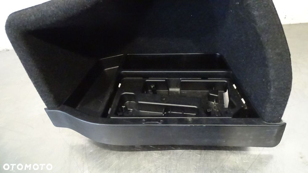 SCHOWEK BOCZEK BAGAŻNIKA BMW F30 320D ED - 2