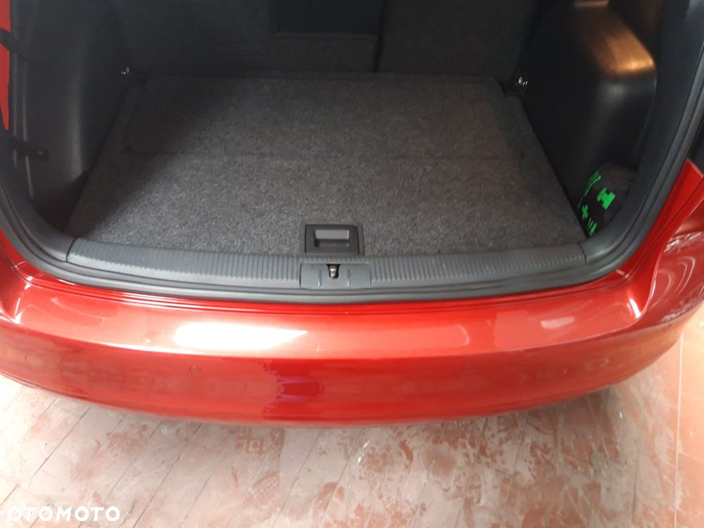 Volkswagen Golf 1.6 Comfortline - 12