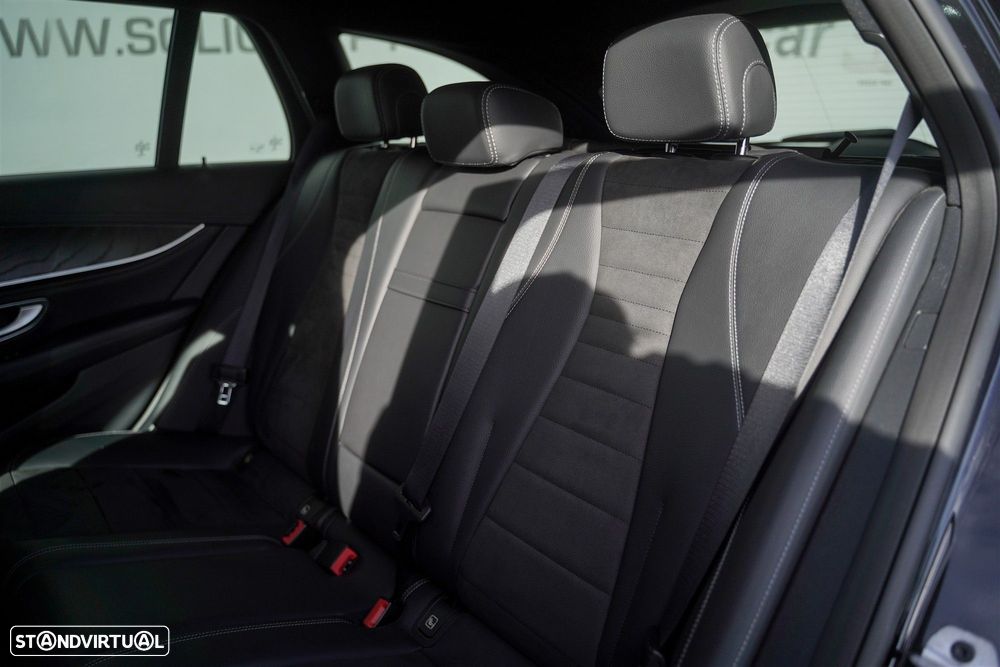 Mercedes-Benz E 300 de AMG Line - 13