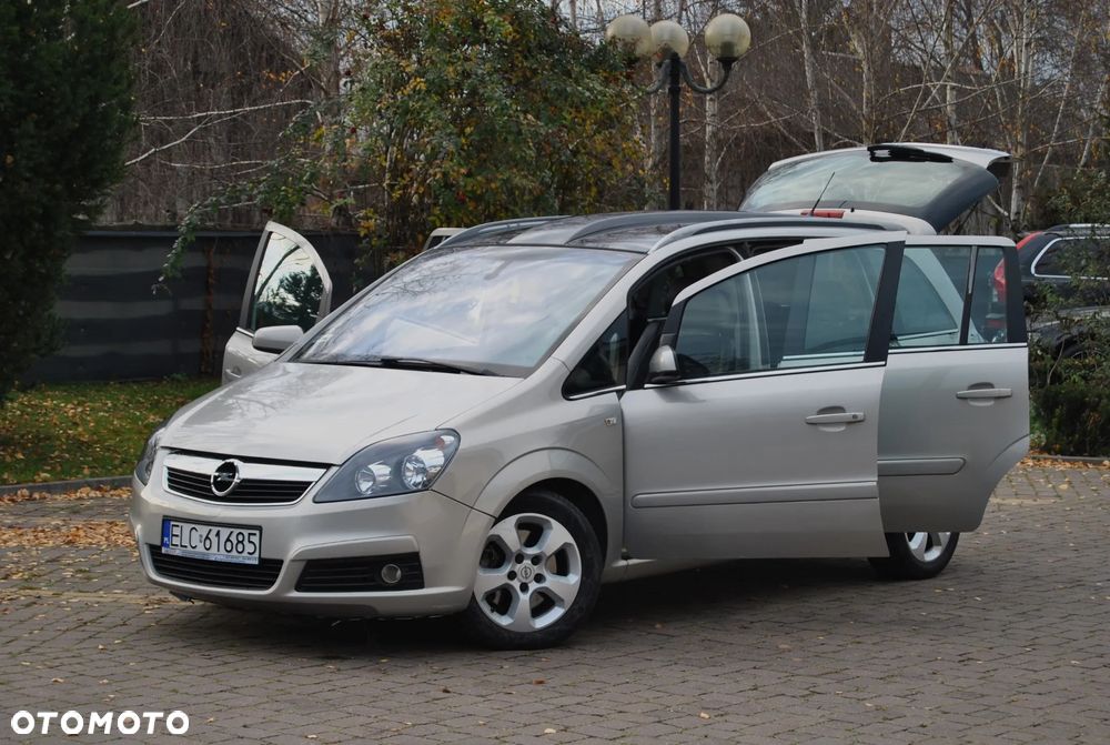 Opel Zafira 1.9 CDTI Cosmo - 20