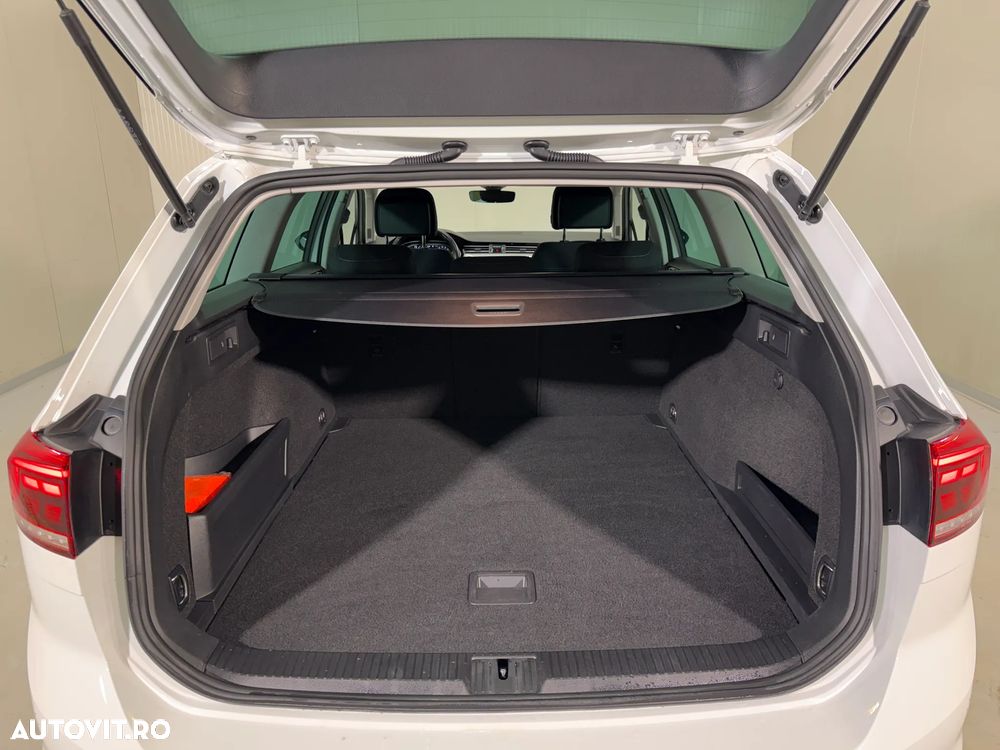 Volkswagen Passat Variant 1.4 TSI Plug-In-Hybrid DSG GTE - 12