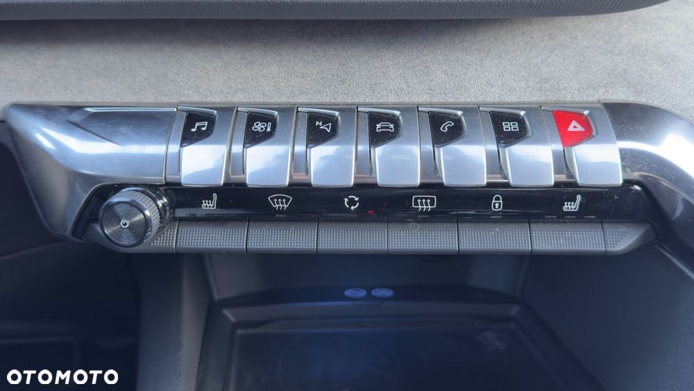 Peugeot 3008 PureTech 180 Stop & Start GPF EAT8 Crossway - 32