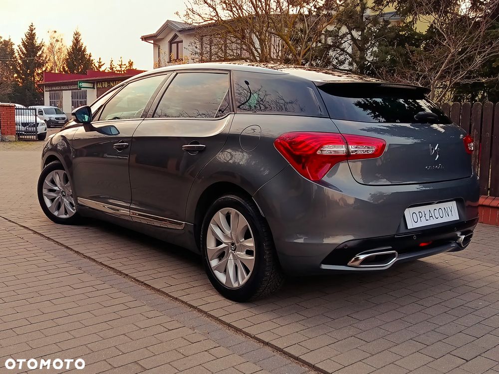 Citroën DS5 e-HDi 110 EGS6 SoChic - 2