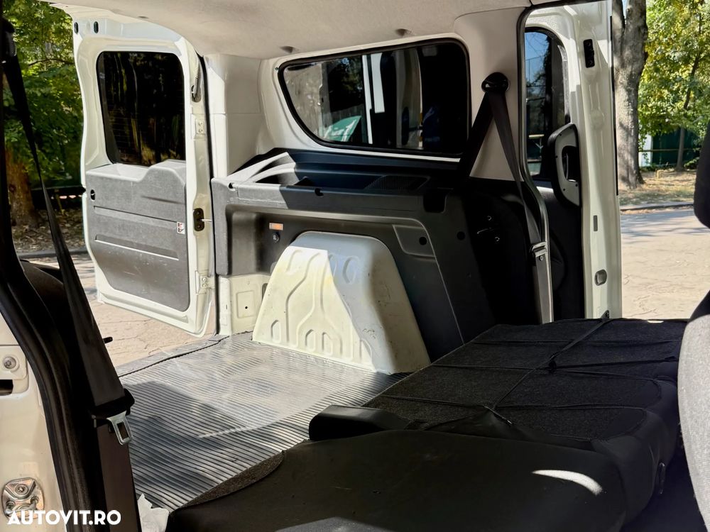 Fiat Doblo 1.6 Mjet Combi Maxi Confort - 21