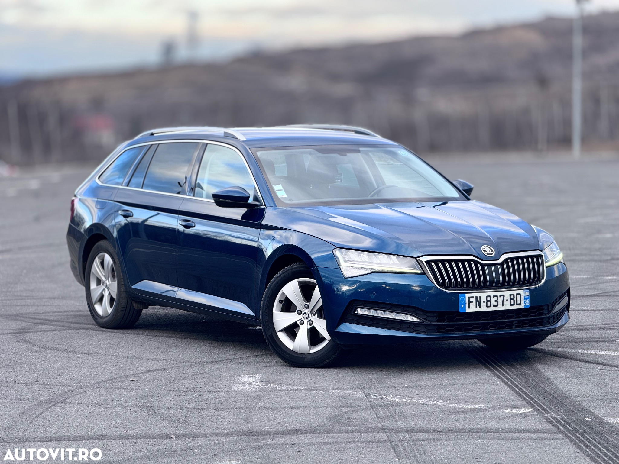 Skoda Superb Combi 2.0 TDI 150 CP DSG Essence - 6