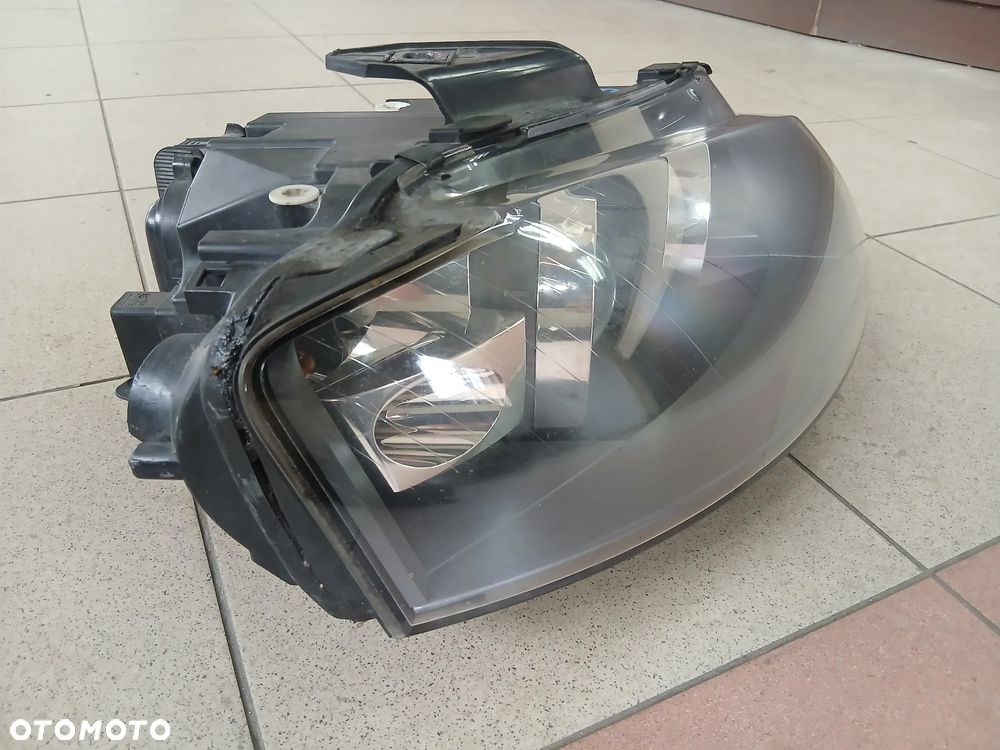 Audi A3 8P Reflektor Przód Przedni Prawy Xenon 8P0941030M - 2