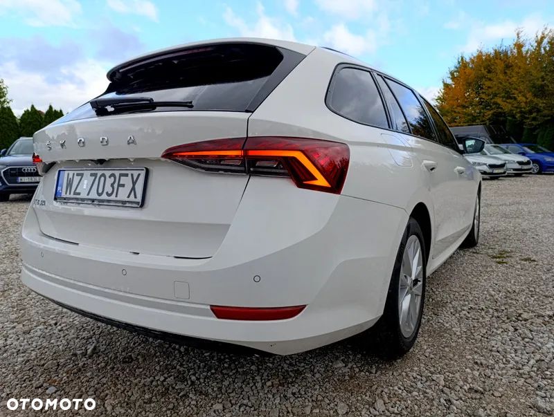 Skoda Octavia 2.0 TDI Ambition DSG - 9
