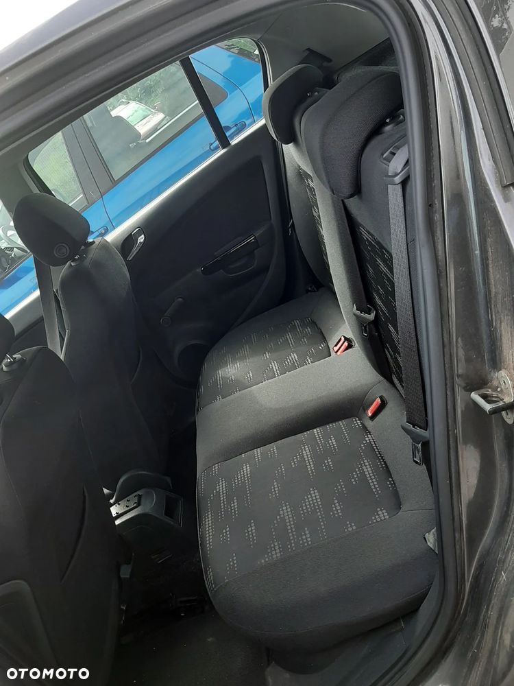 Opel Corsa 1.2 16V Cosmo - 8