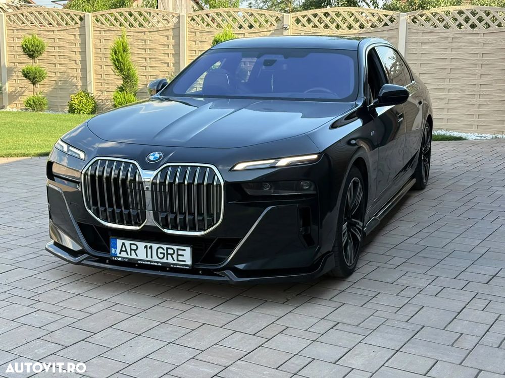 BMW Seria 7 740d xDrive MHEV - 11