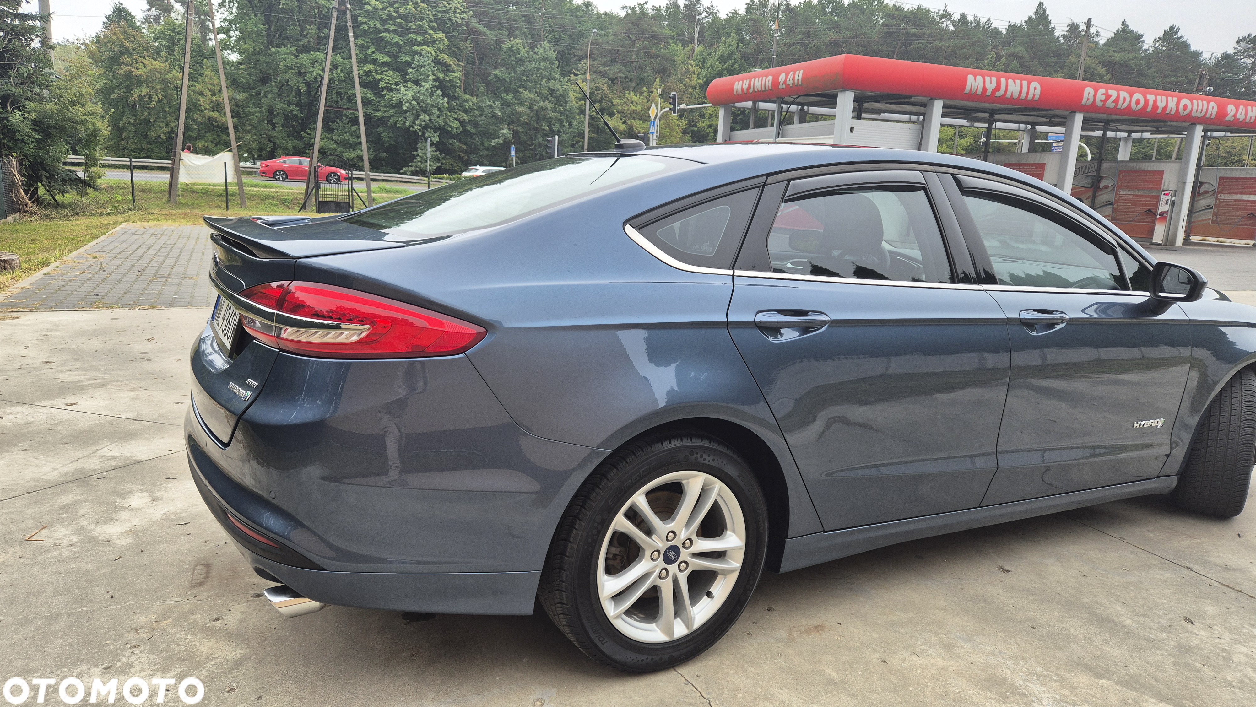 Ford Fusion - 17