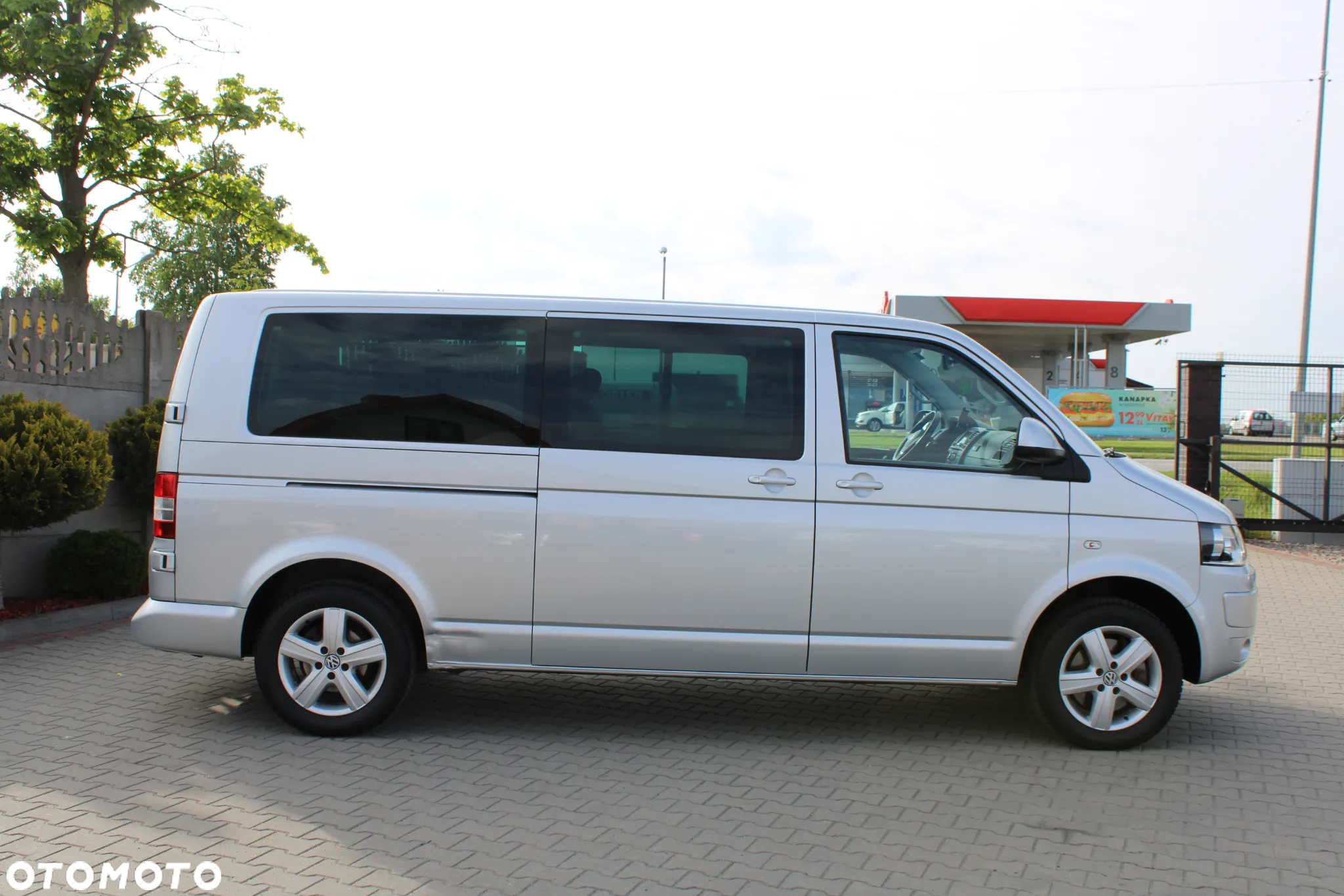 Volkswagen Caravelle - 4