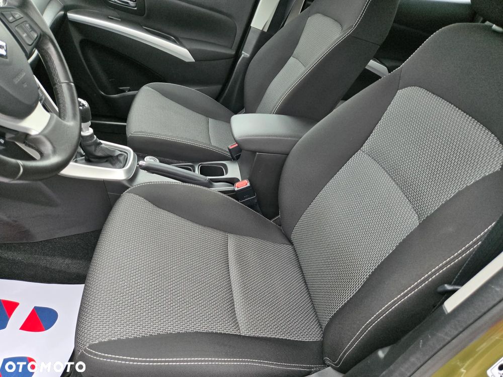 Suzuki SX4 1.6 DDiS Comfort - 23