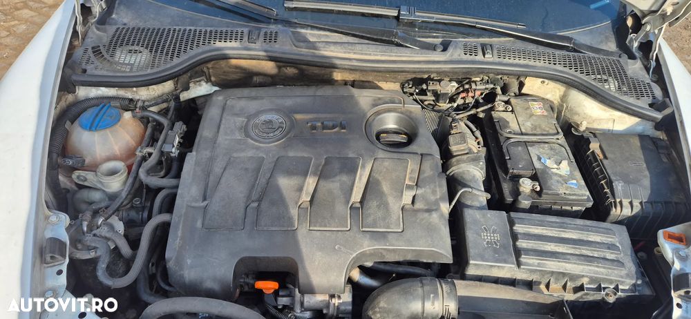 Piese de Skoda Octavia 2 facelift 2012 hatchback - 10