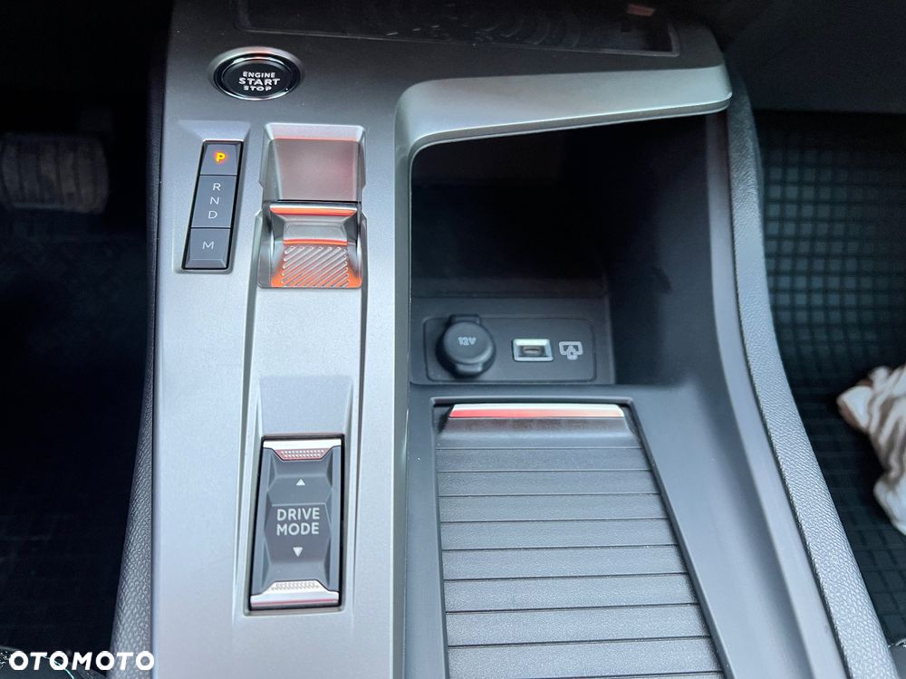 Peugeot 408 1.2 PureTech Allure Pack S&S EAT8 - 20
