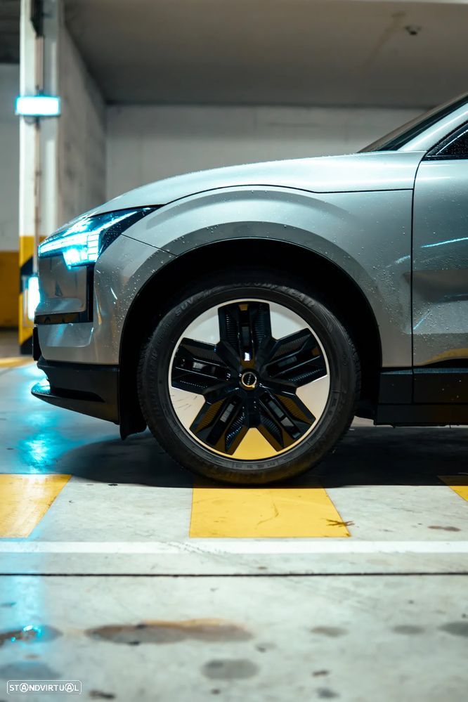 Volvo EX30 69 kWh Single Motor Extended Range Core - 11