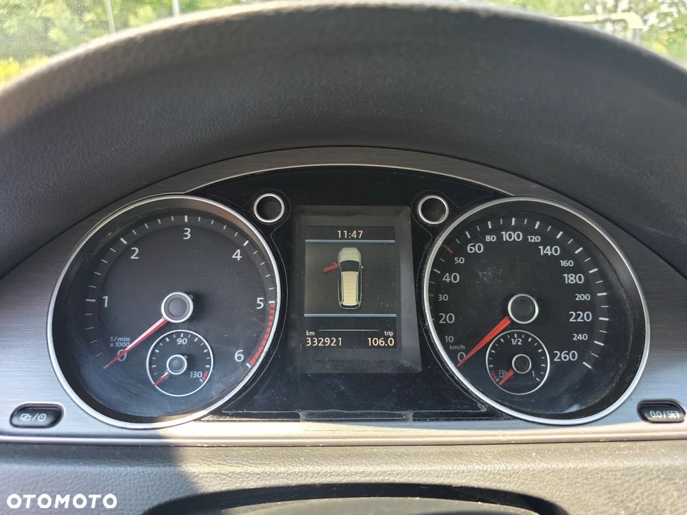 Volkswagen Passat 1.6 TDI BlueMotion - 8