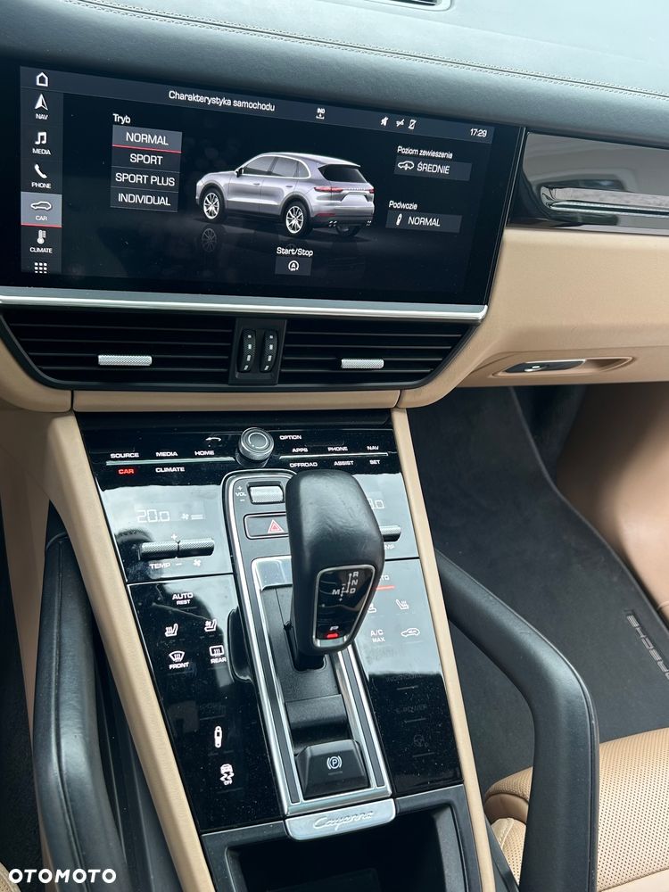 Porsche Cayenne S - 27