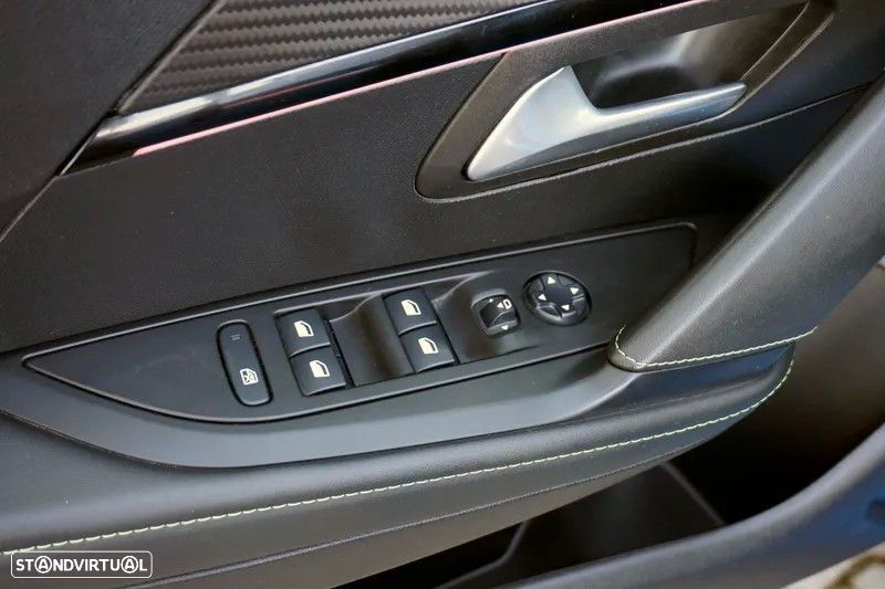 Peugeot e-208 50 kWh GT Line - 12