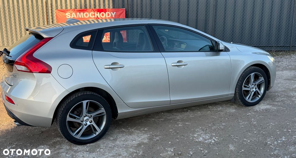 Volvo V40 D3 Momentum - 3