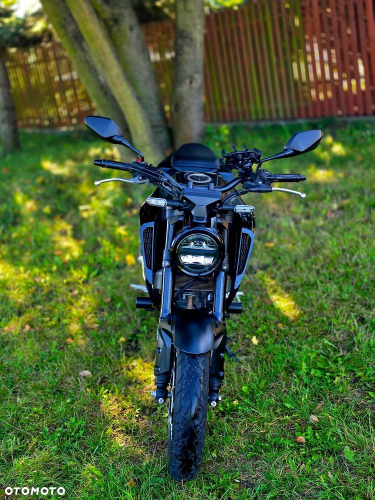 Honda CB - 2