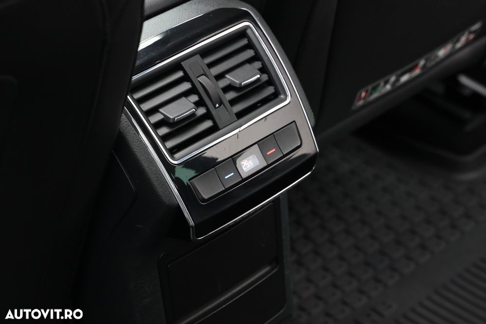 Skoda Superb Combi 2.0 TDI 4x4 SportLine - 27