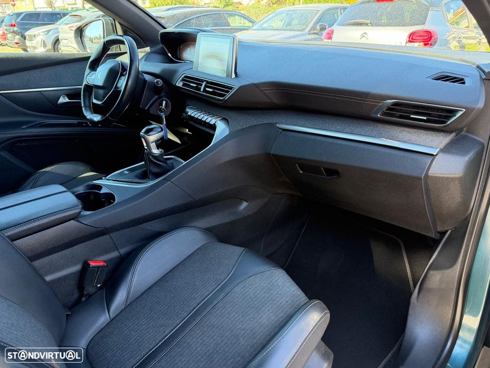 Peugeot 5008 1.5 BlueHDi GT Line - 16