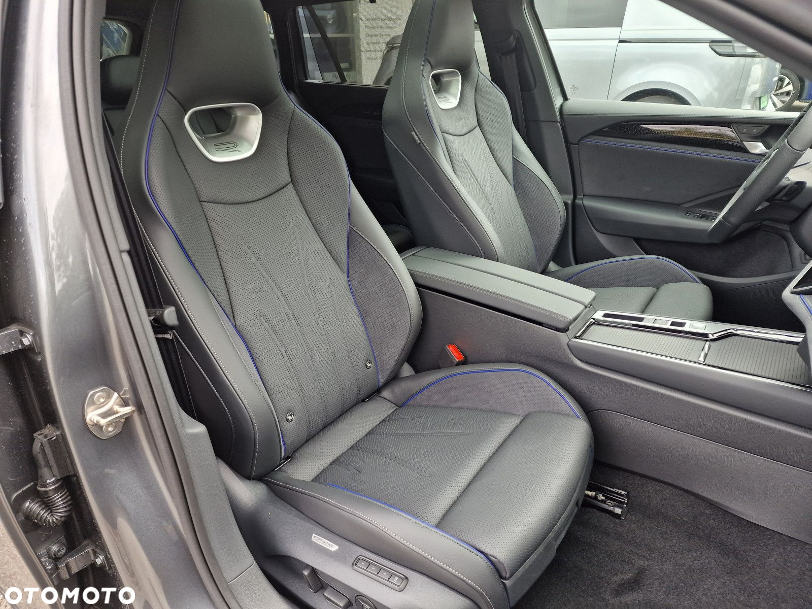 Volkswagen Passat - 17