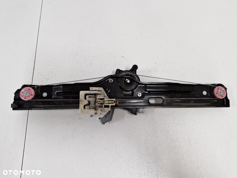 FIAT 500L PODNOŚNIK MECHANIZM SZYBY PRAWY PRZÓD PRZEDNI 6 PIN 51957503 - 5