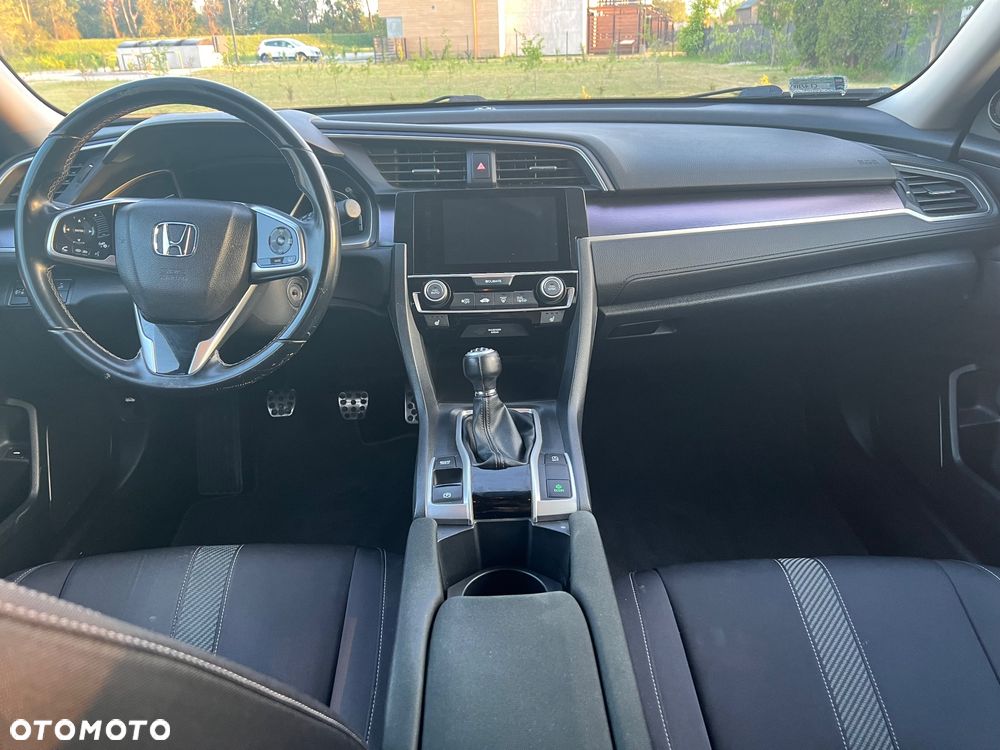 Honda Civic 1.5 T Elegance - 23