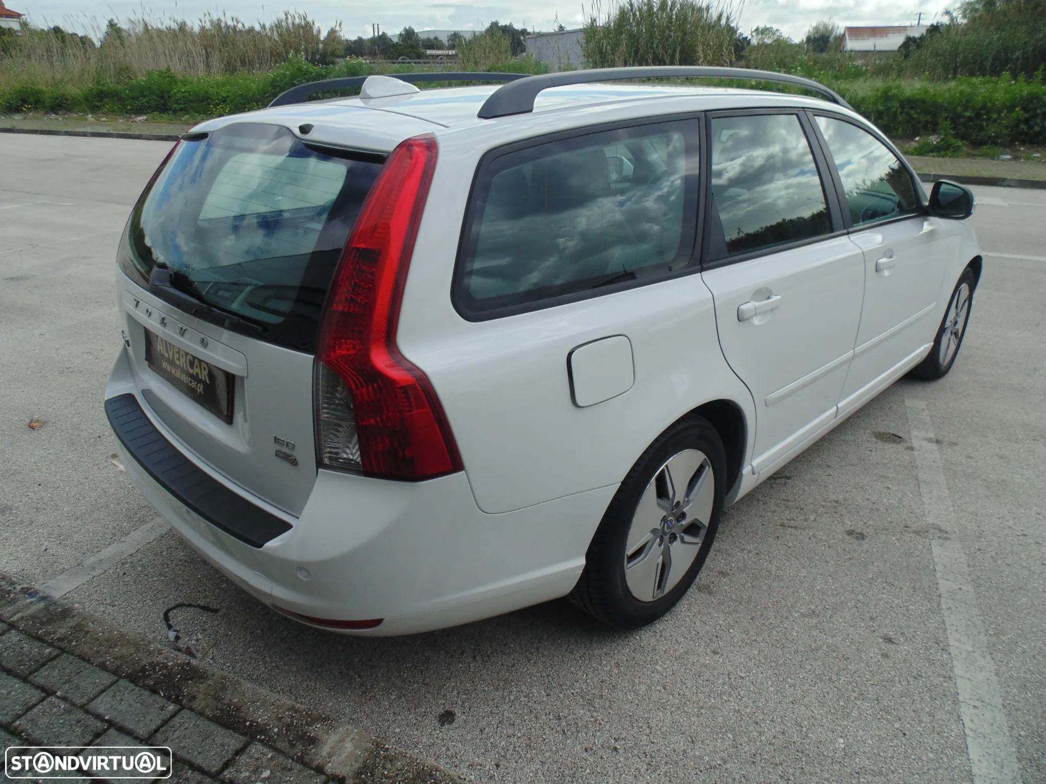 Volvo V50 1.6 D Drive Momentum Start/Stop - 9