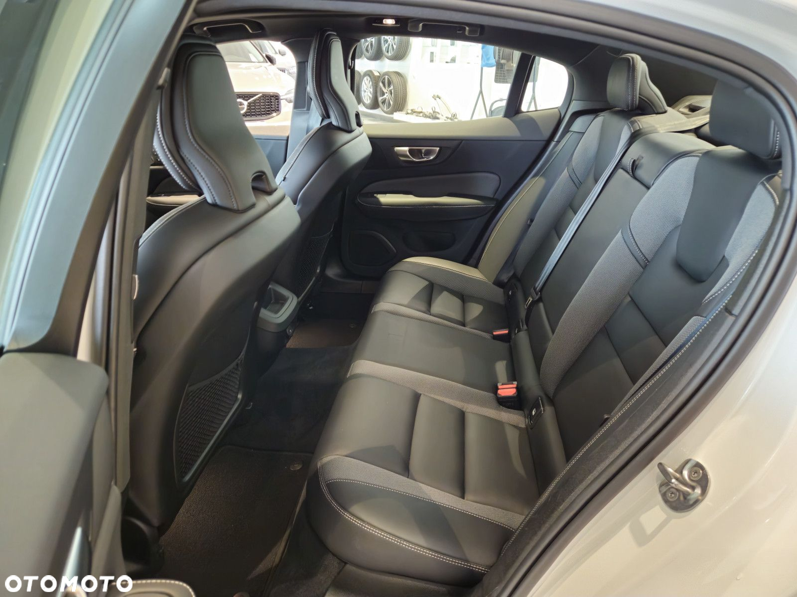 Volvo S60 - 16