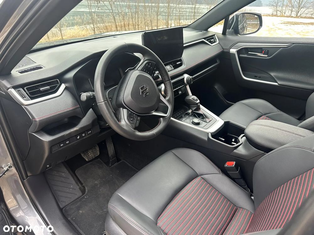 Suzuki Across PLUG-IN HYBRID - 10