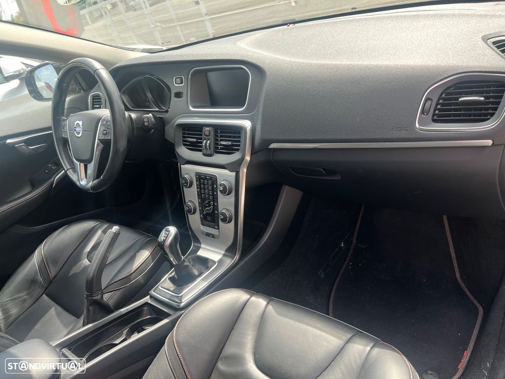 Volvo V40 1.6 D2 Volvo Ocean Race - 4