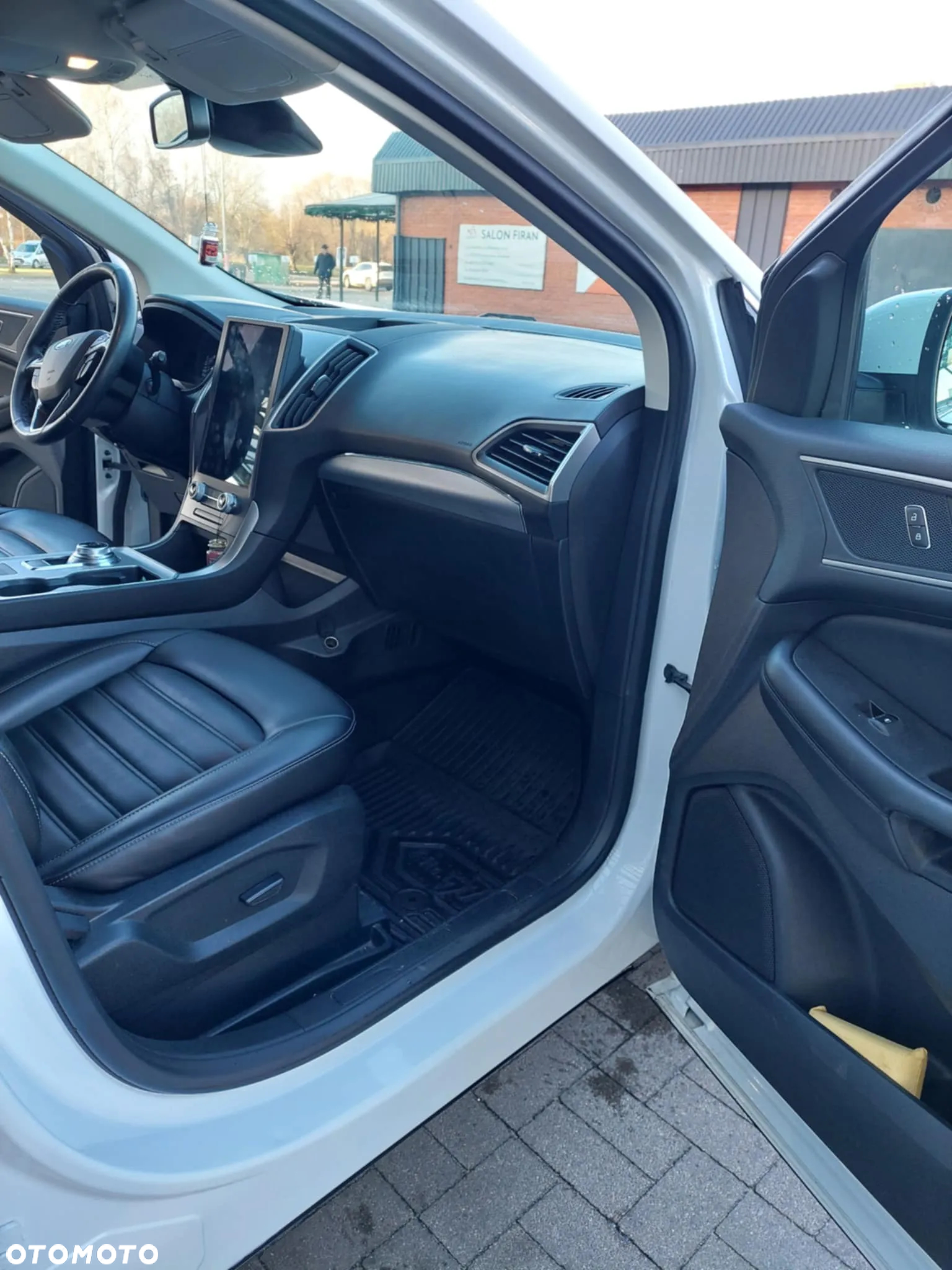 Ford Edge - 9