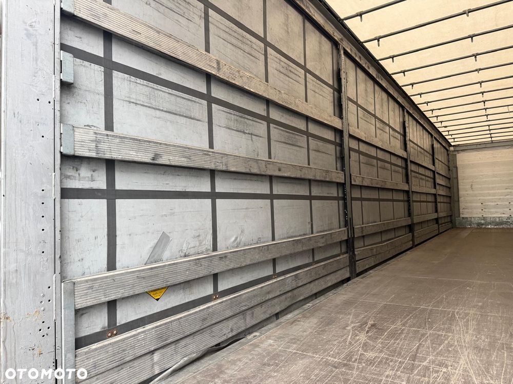 Schmitz Cargobull VARIOS SCB S3T - 21