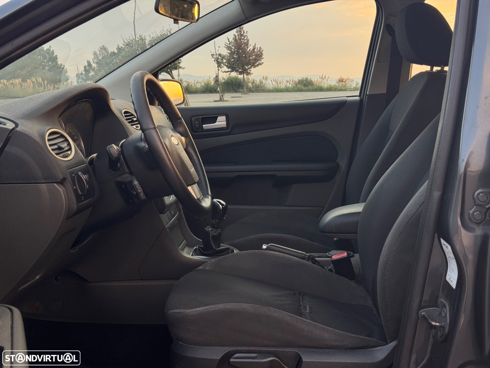 Ford Focus 1.4 16V Connection - 12