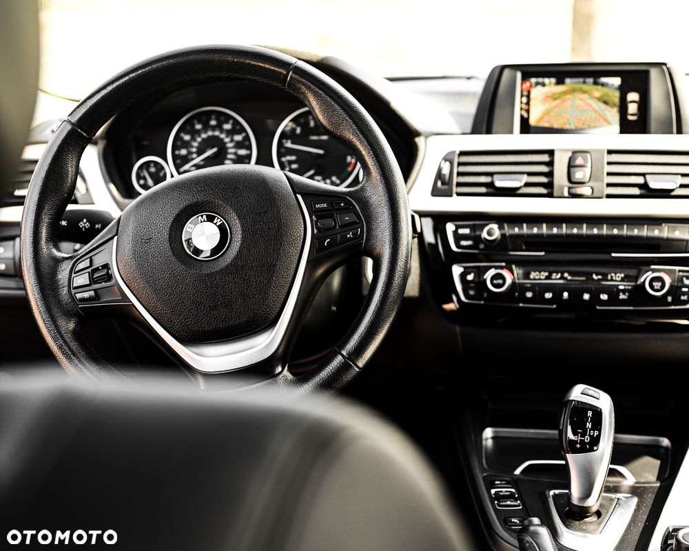 BMW Seria 3 320i xDrive Edition Luxury Line Purity - 16