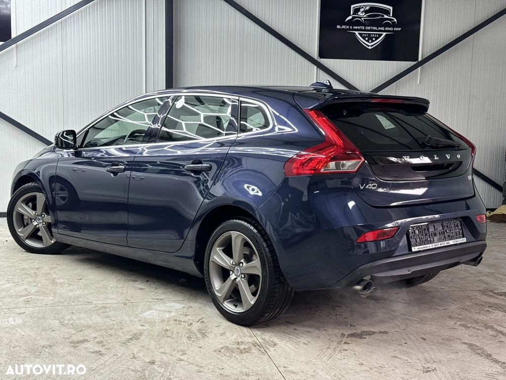 Volvo V40 D3 Geartronic Momentum - 15