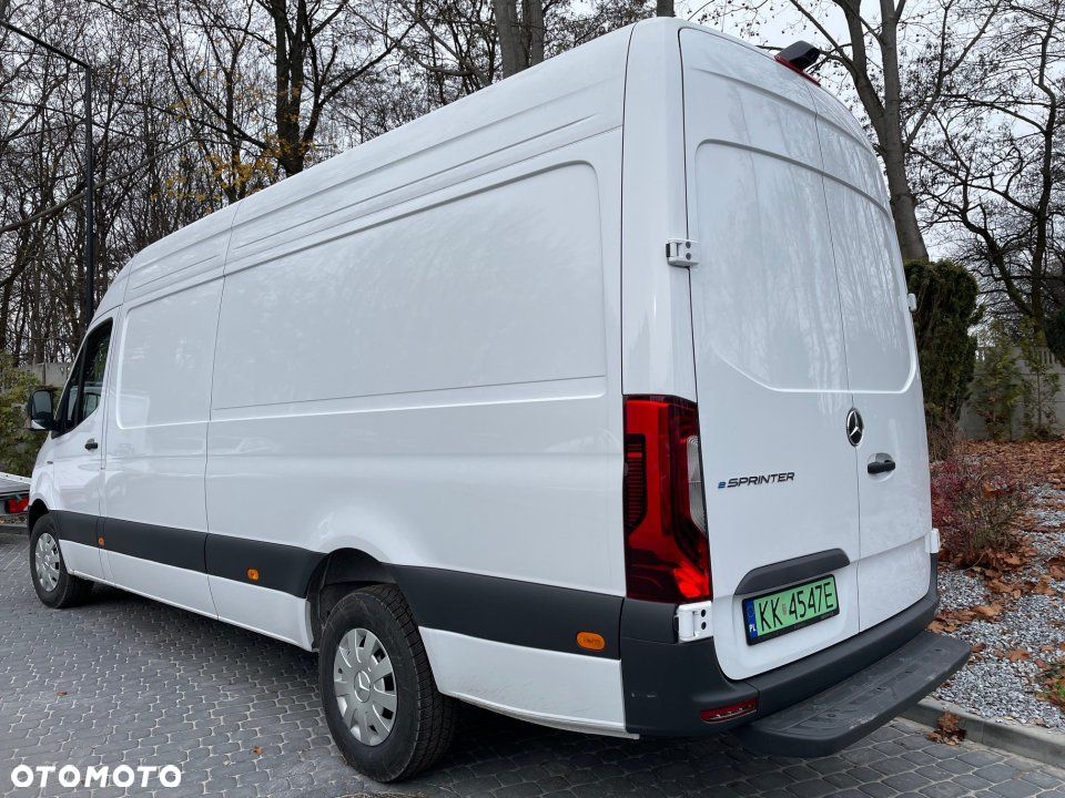 Mercedes-Benz eSprinter - 6
