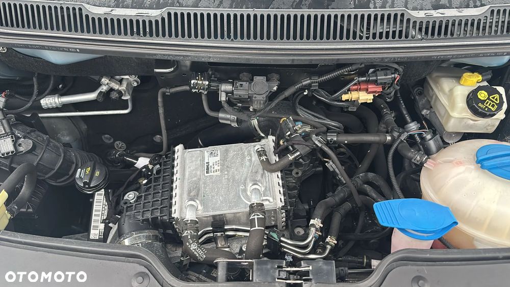 Volkswagen Transporter Kombi L1H1 DSG - 26