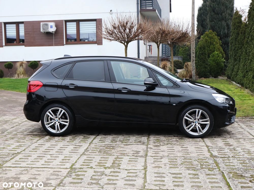BMW Seria 2 218d - 16