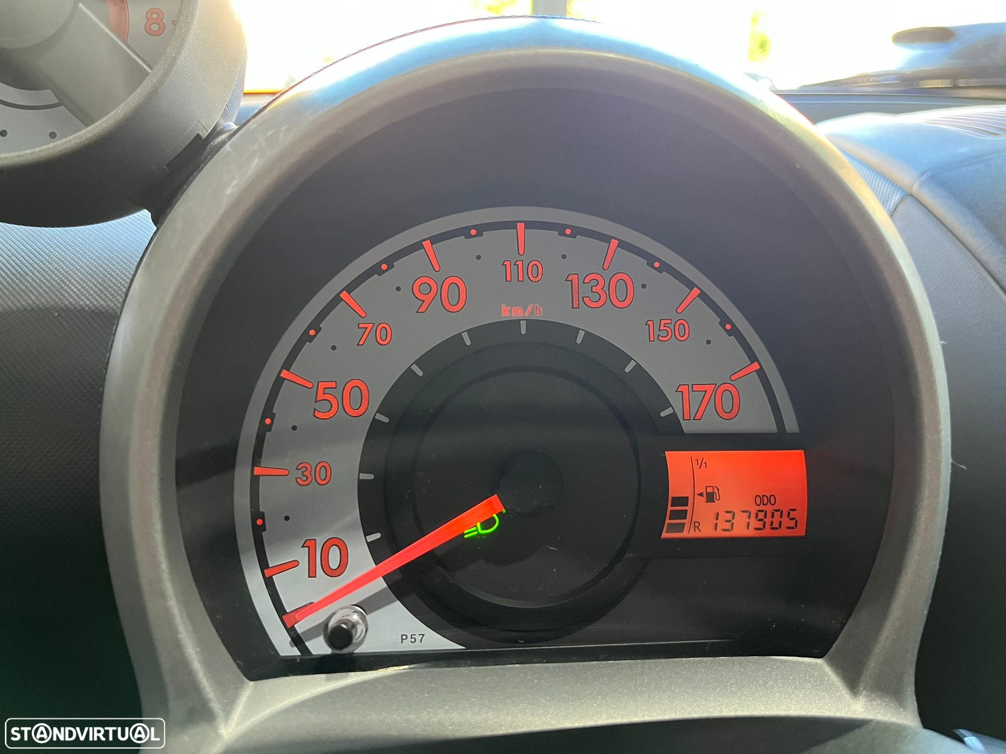 Peugeot 107 1.0 Trendy - 17
