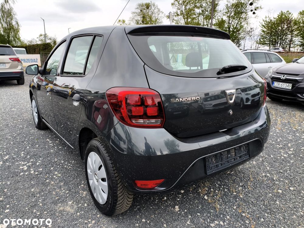 Dacia Sandero - 11