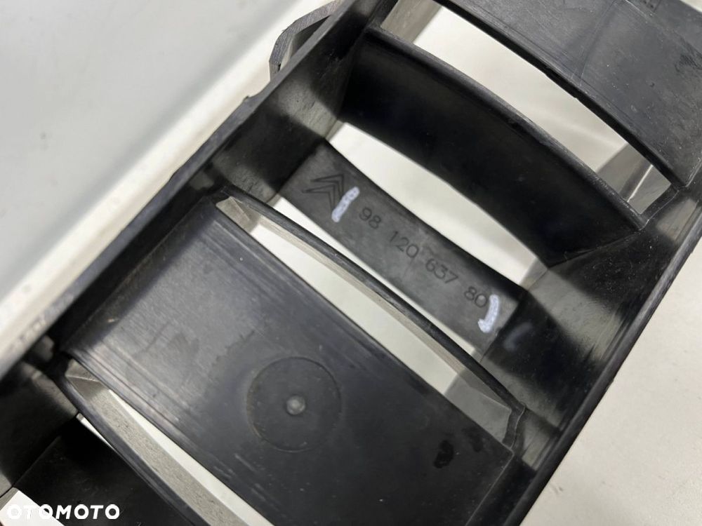 Absorber zderzaka Citroen C3 III 16-20r. przednia belka wzmocnienie 9812063780 - 16